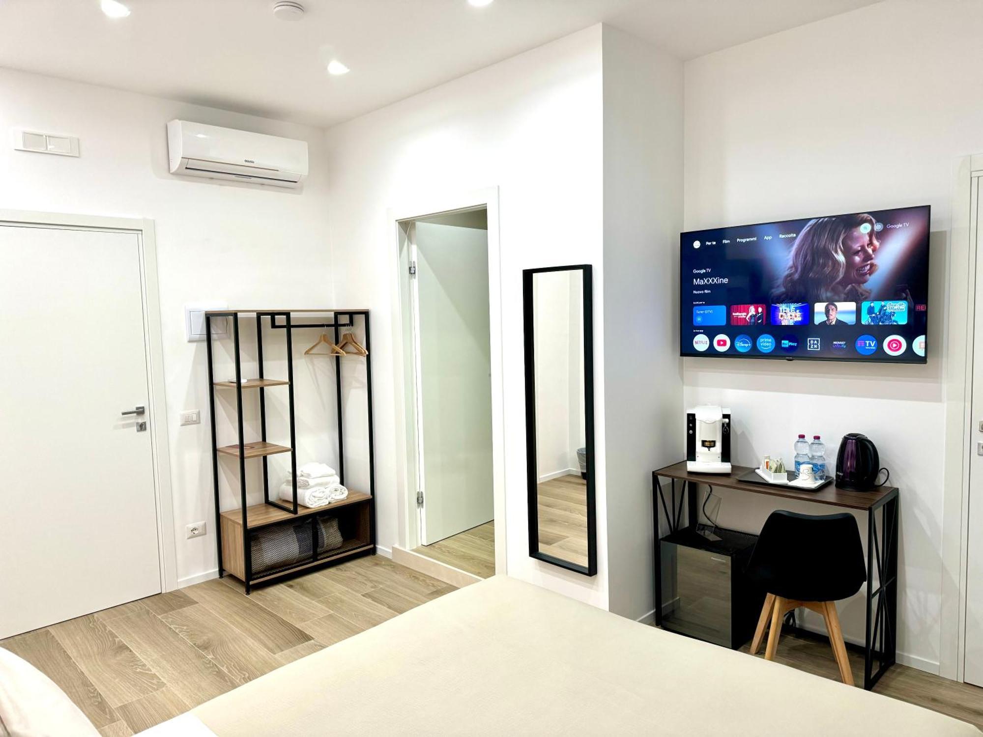 Dimora Fralu Hotel Bari Bagian luar foto
