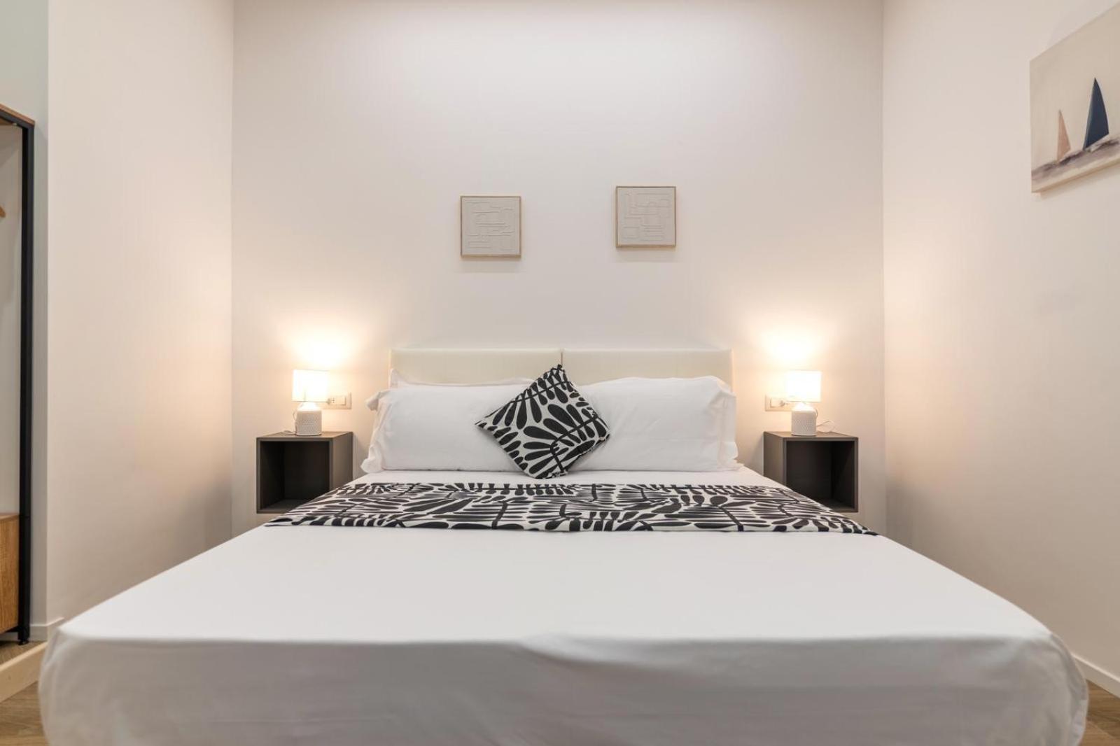 Dimora Fralu Hotel Bari Bagian luar foto