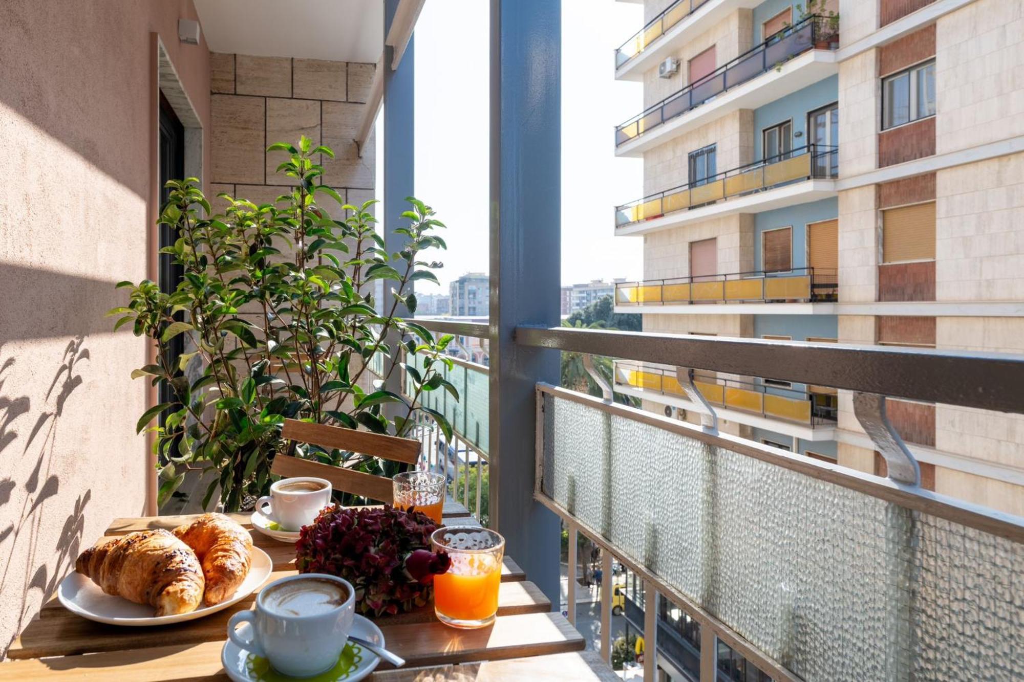 Dimora Fralu Hotel Bari Bagian luar foto