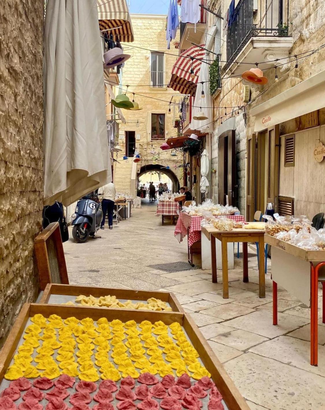 Dimora Fralu Hotel Bari Bagian luar foto