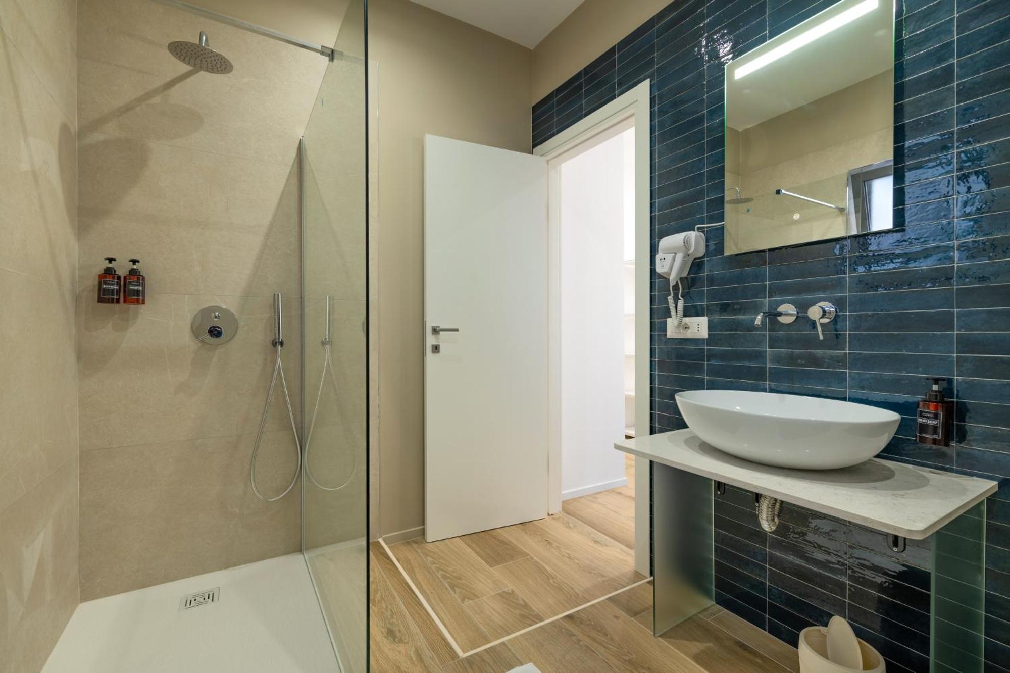 Dimora Fralu Hotel Bari Bagian luar foto